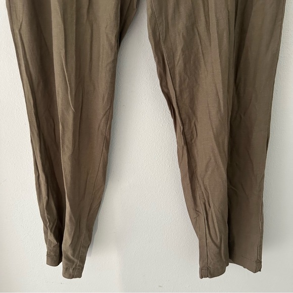 Kut from the Kloth (Medium) Gaerwen Drawstring Linen Blend Pants in Olive - Picture 12 of 15
